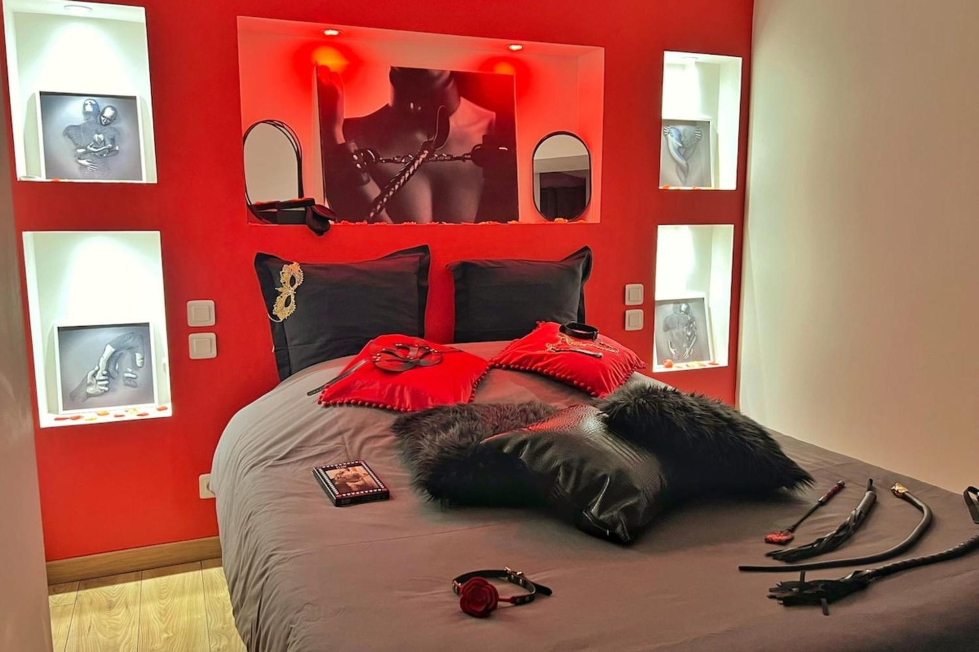 Dark Room Perpignan Aux 50 Nuances Jacuzzi Prive Villeneuve-de-la-Raho Buitenkant foto